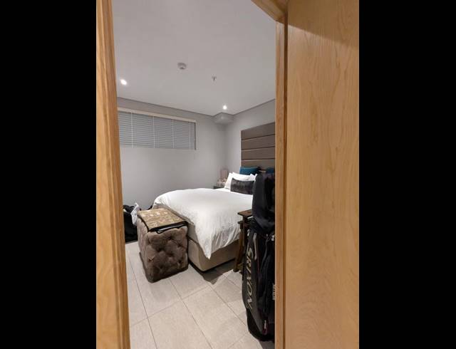 2 BEDROOM APARTMENT FOR SALE IN UMHLANGA ROCKS